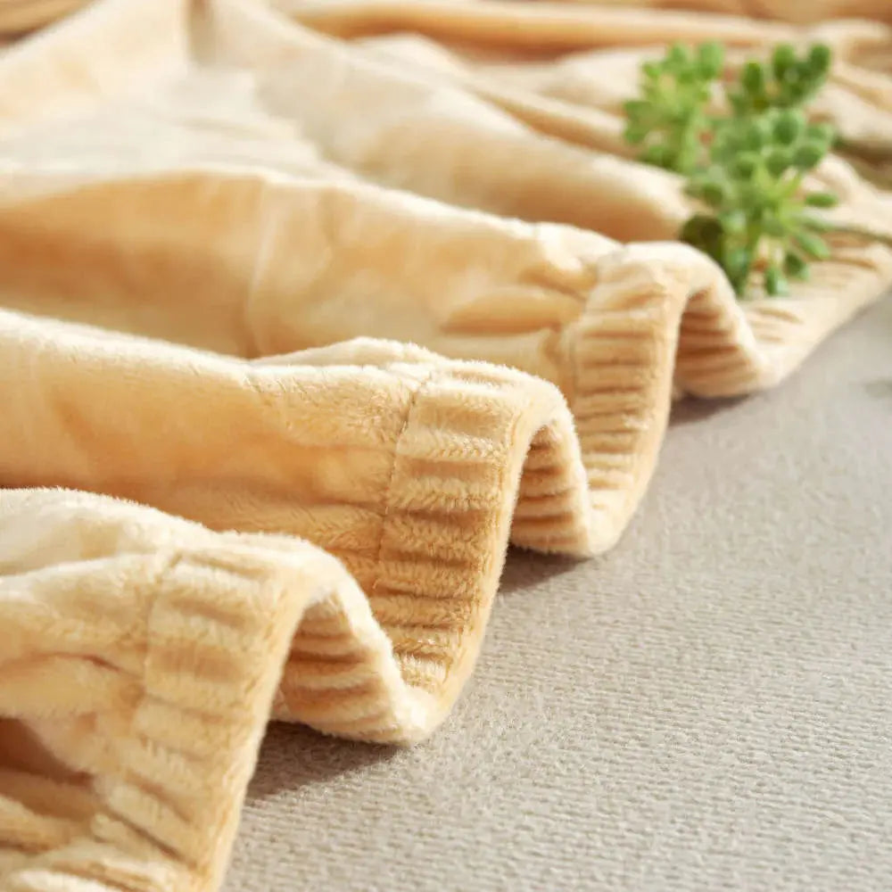 Housse de canapé droit et d’angle – Velours Beige La Maison De La Housse & Le Comptoir de Justine