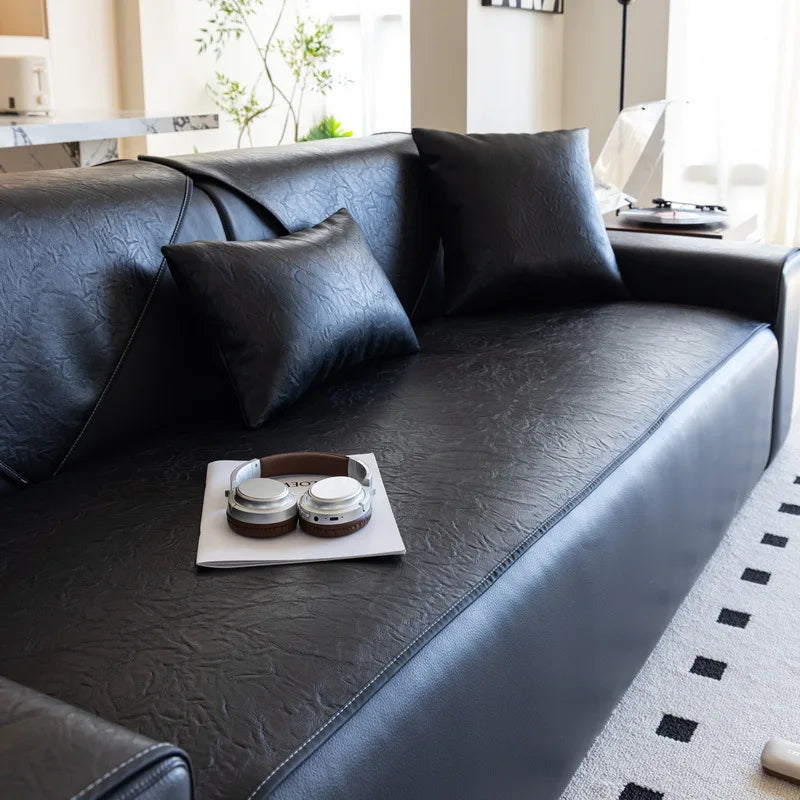 LineProtect™ – Protège Canapé Design Imperméable & Antidérapant en Simili Cuir