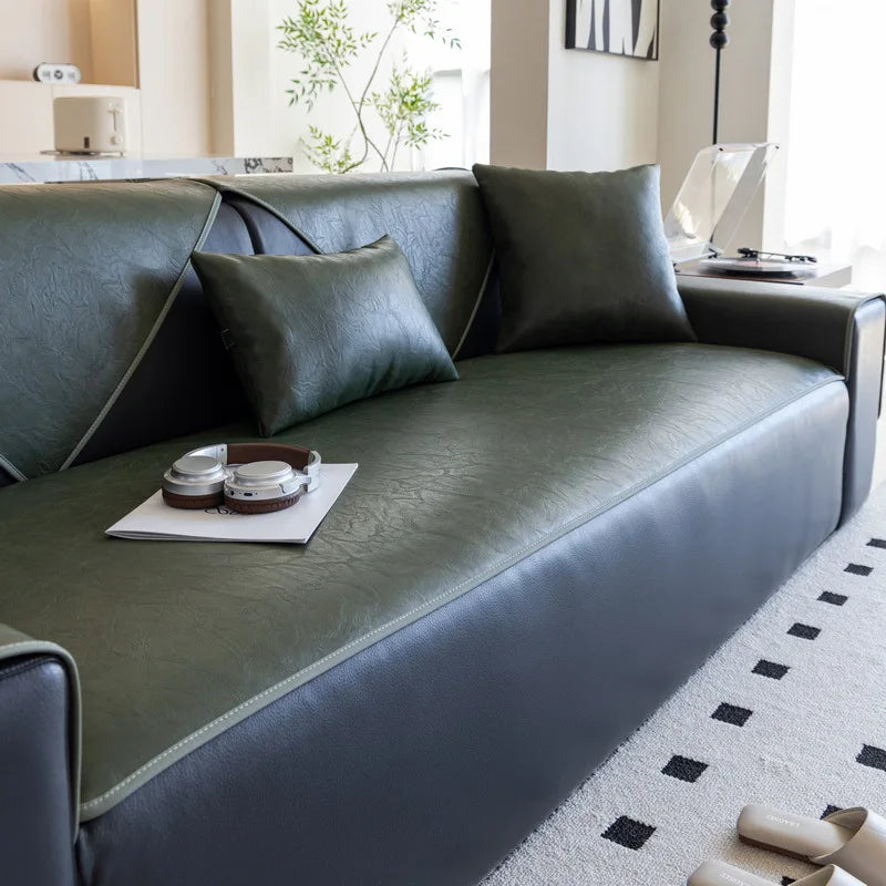 LineProtect™ – Protège Canapé Design Imperméable & Antidérapant en Simili Cuir