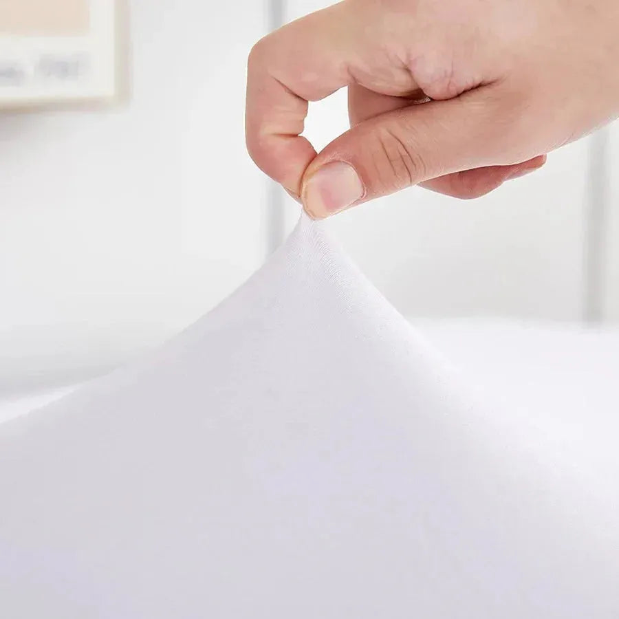 housse-de-fauteuil-extensible-blanc – La Maison de la Housse