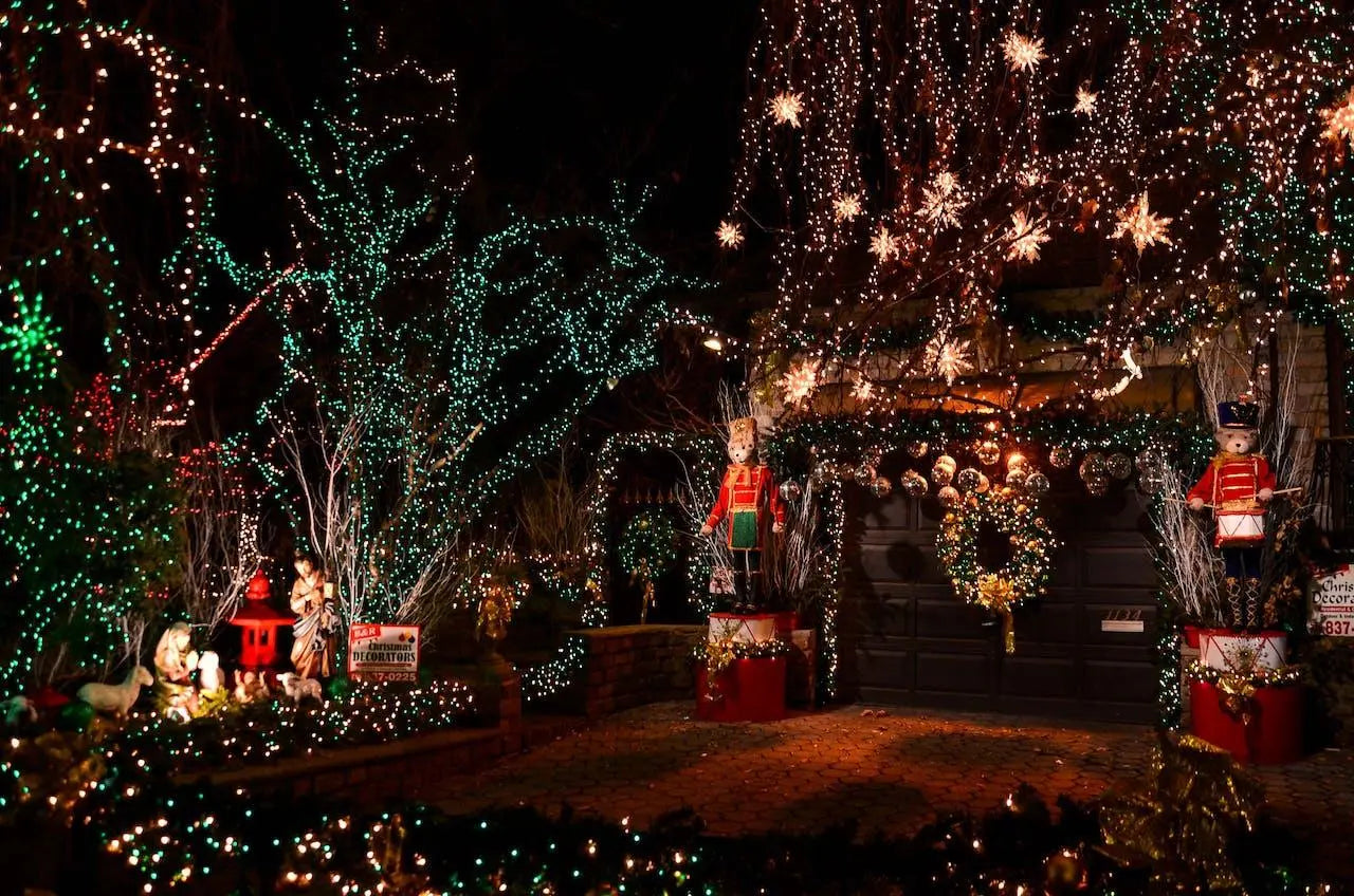 Idées de Décoration de Noël pour Illuminer Votre Maison - La Maison de la Housse®