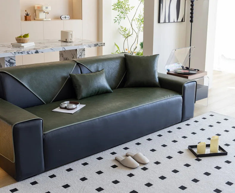LineProtect™ – Protège Canapé Design Imperméable & Antidérapant en Simili Cuir