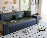 LineProtect™ – Protège Canapé Design Imperméable & Antidérapant en Simili Cuir