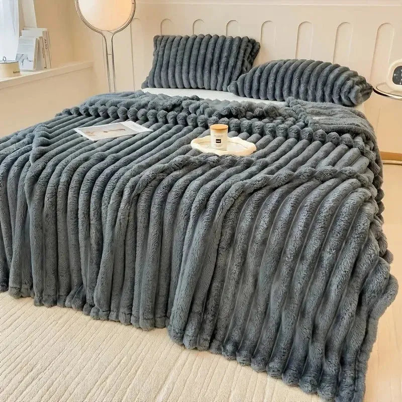couverture-de-canape-double-ultra-douce-de-qualite-superieure-peluche-a-rayures-elastiques-beige-pour-salon-chambre-a-coucher-canapes-toutes-saisons – La Maison de la Housse