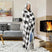 Couverture Plaid Capuche Géant - Noir carreaux - La Maison de la Housse®